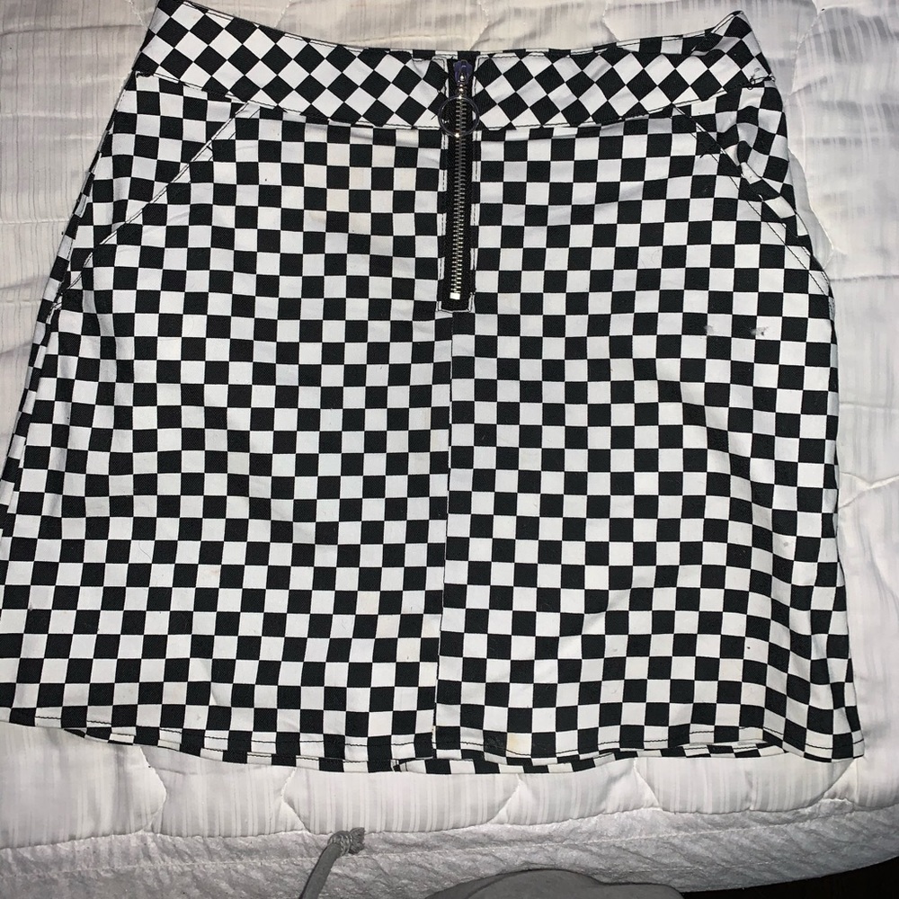 CHECKER BOARD MINI SKIRT